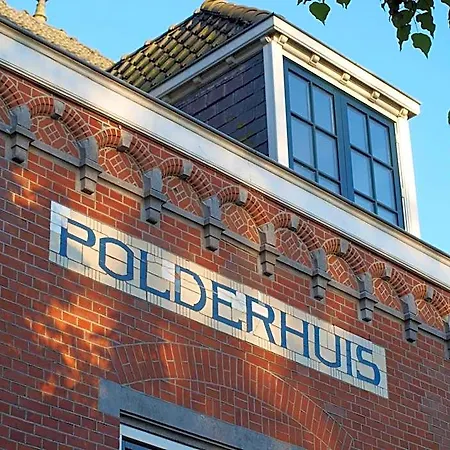 Polderhuis Oda ve Kahvaltı 4*
