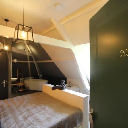 Polderhuis Bed & Breakfast 4*