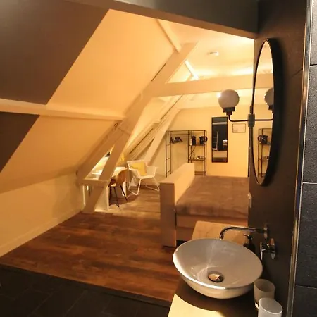 Polderhuis Panzió Bergschenhoek